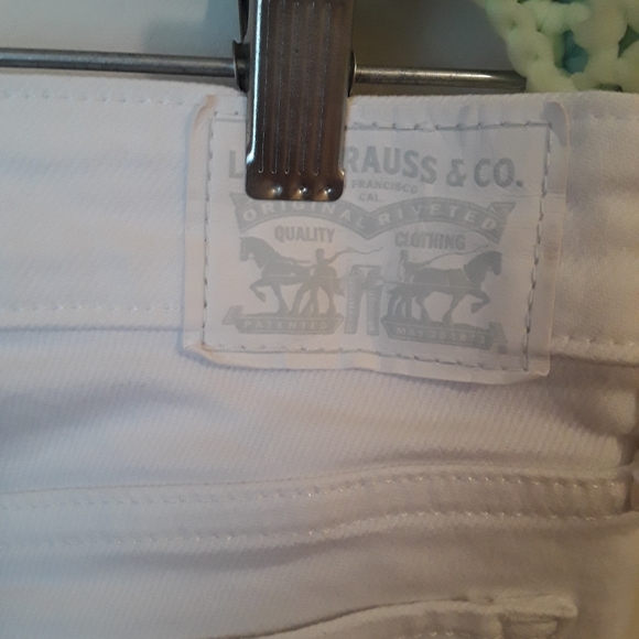 Levis 711 white jeans - Picture 6 of 16
